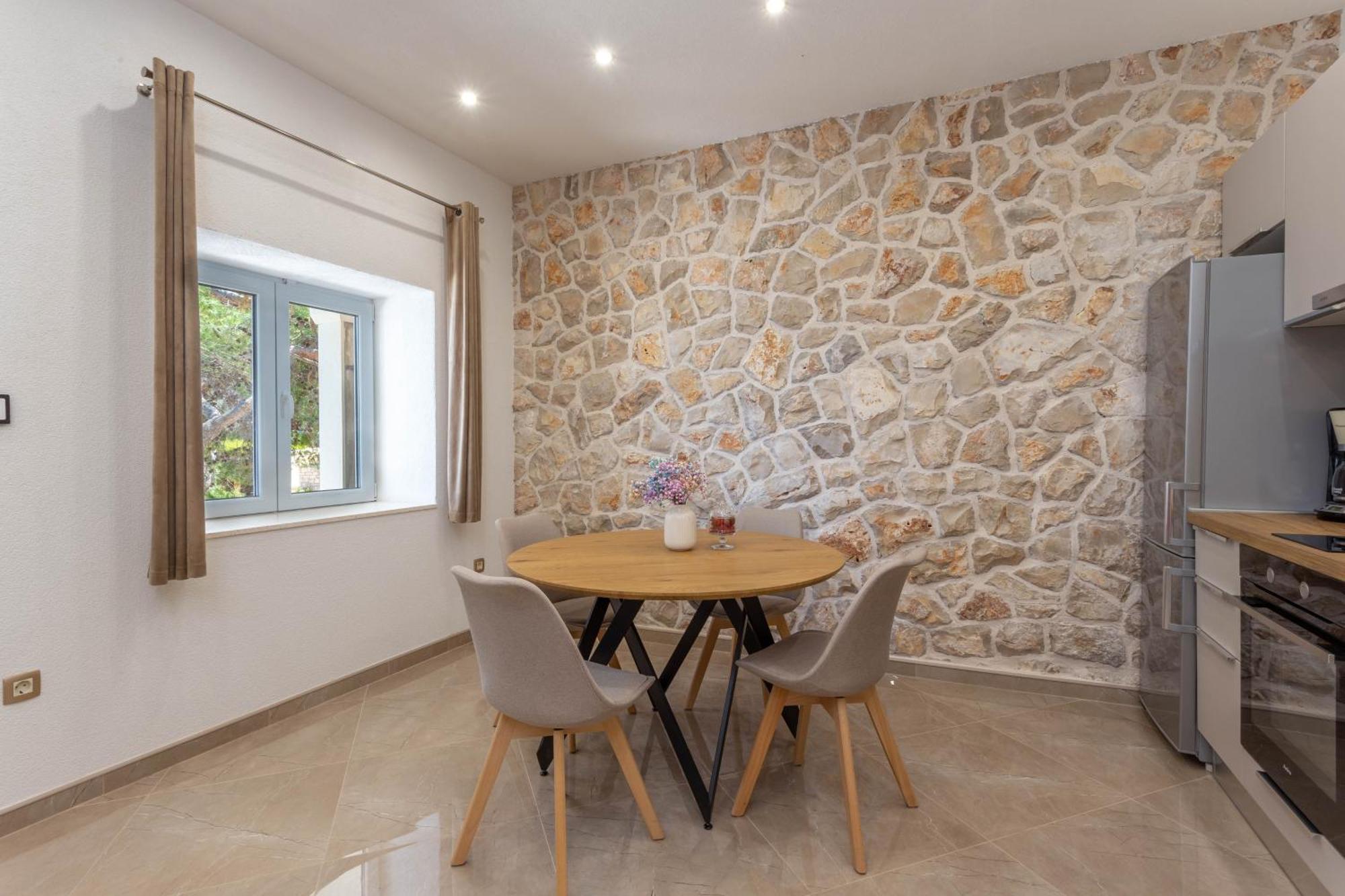 Apartment Zastupac 8761A Hvar Town Luaran gambar