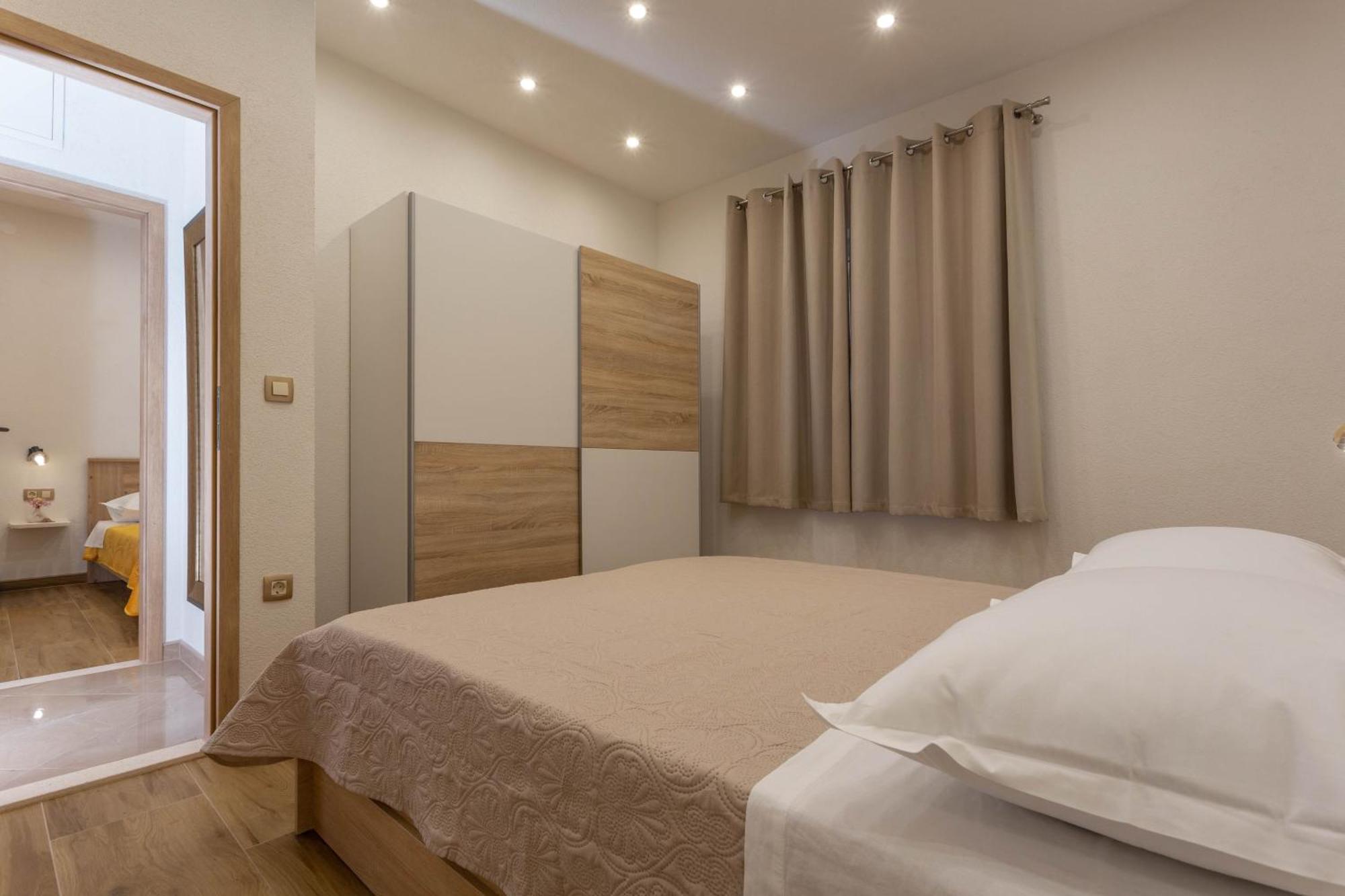 Apartment Zastupac 8761A Hvar Town Luaran gambar